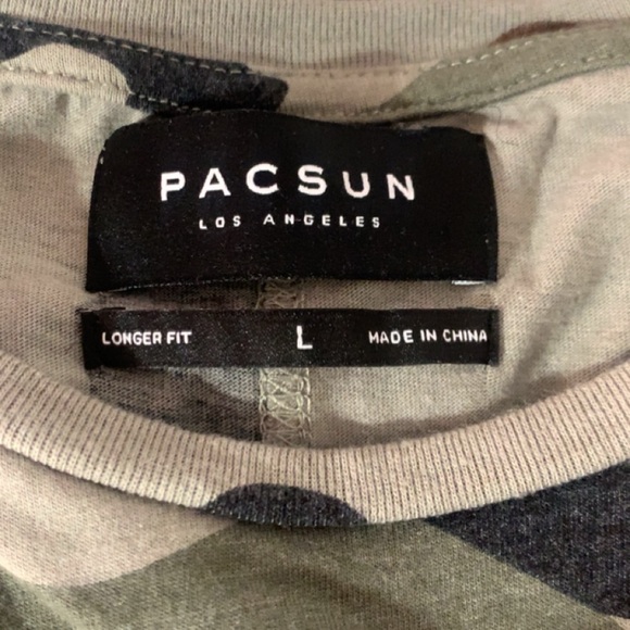 PACSUN, MENS CAMO PRINT LONGER FIT SHORT SLEEVE CREW NECK - Picture 3 of 8